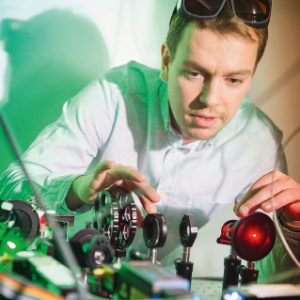 Richard_in_the_lab